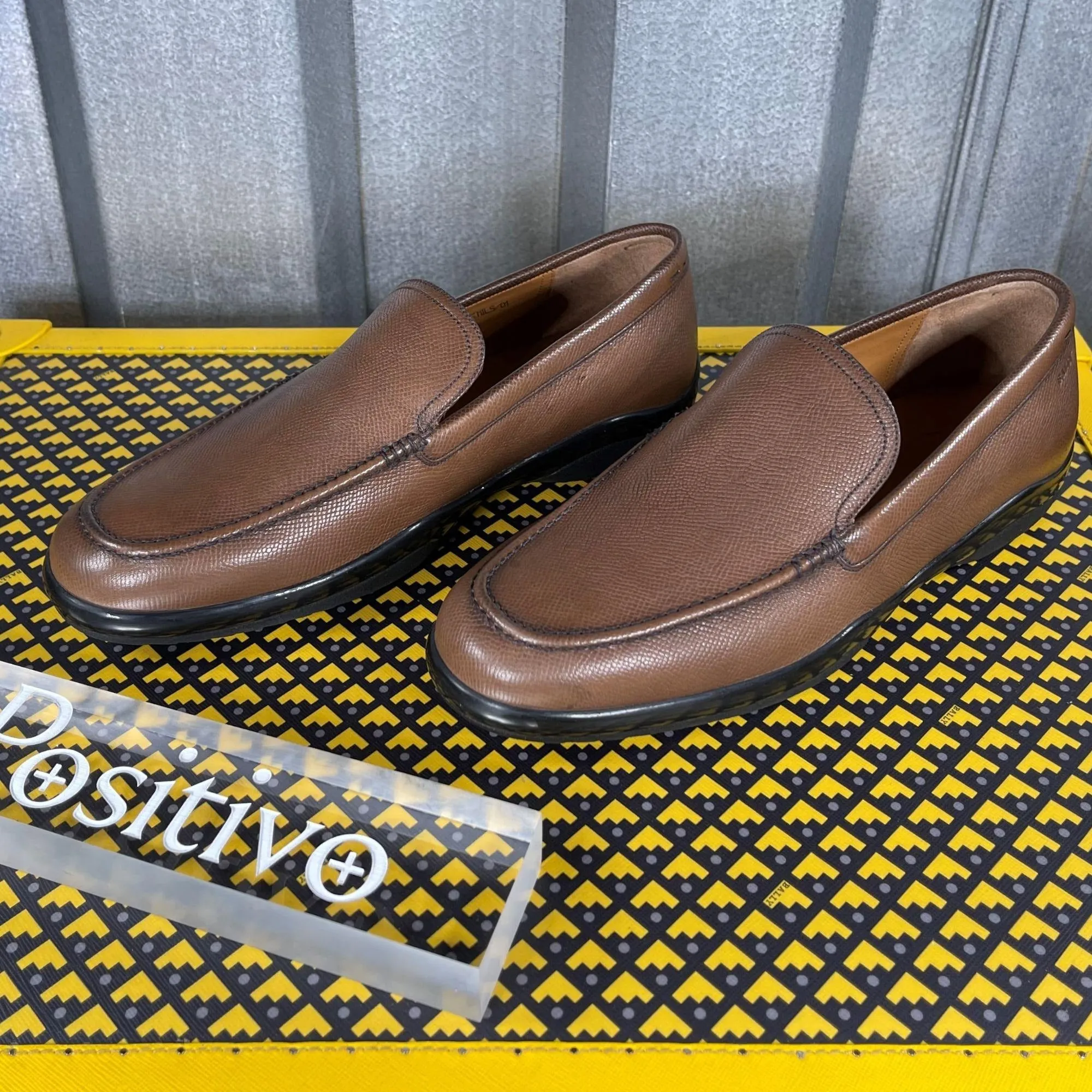 Bally Mils Coffee Leather Loafers w/ Defect