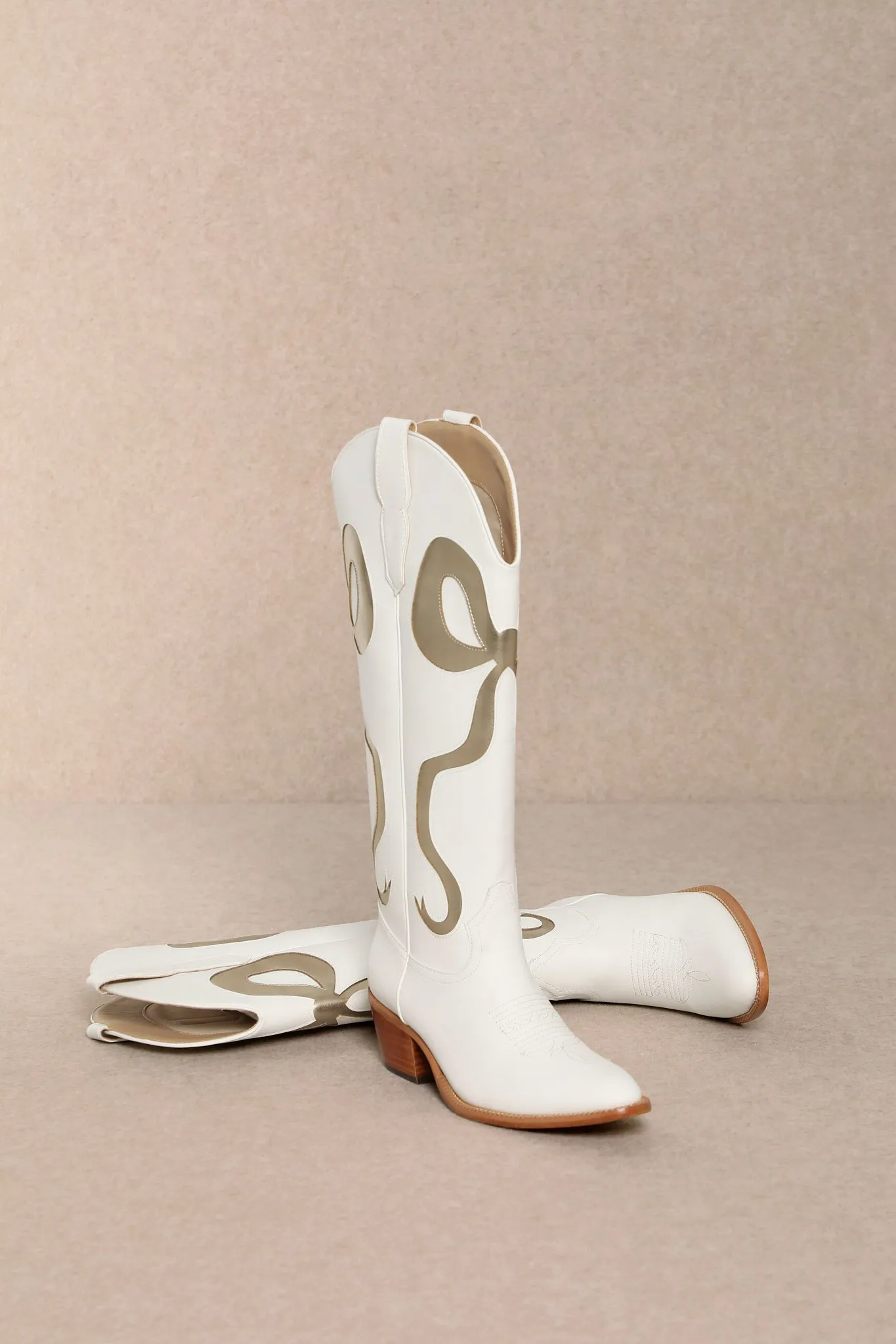 Coquette Bow Cowboy Boots- Gold