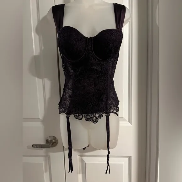 Dreamgirl Deep Purple Corset / Underwire Bra Lingerie with Lace Cut Outs Size 34