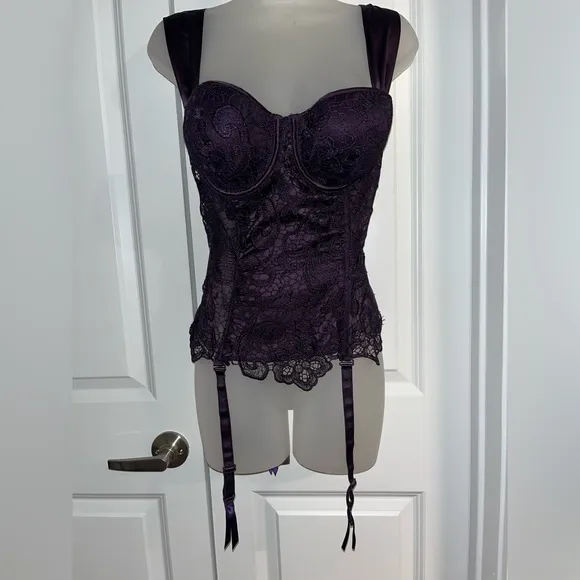 Dreamgirl Deep Purple Corset / Underwire Bra Lingerie with Lace Cut Outs Size 34