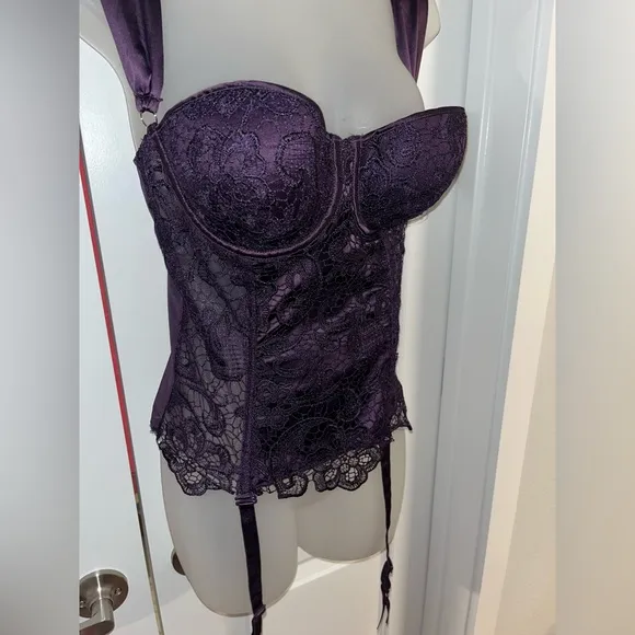 Dreamgirl Deep Purple Corset / Underwire Bra Lingerie with Lace Cut Outs Size 34