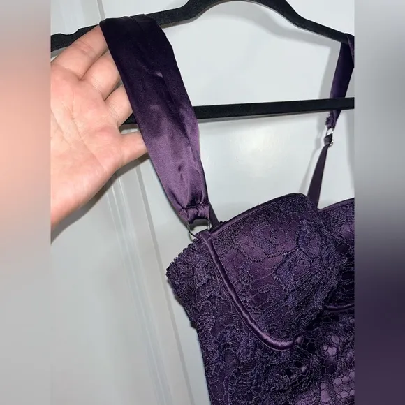 Dreamgirl Deep Purple Corset / Underwire Bra Lingerie with Lace Cut Outs Size 34