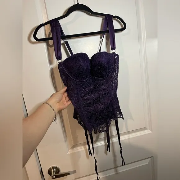 Dreamgirl Deep Purple Corset / Underwire Bra Lingerie with Lace Cut Outs Size 34