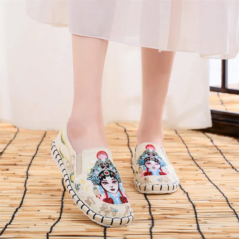 Female Chinese Peking Opera Character Embroidered Cloth Loafers