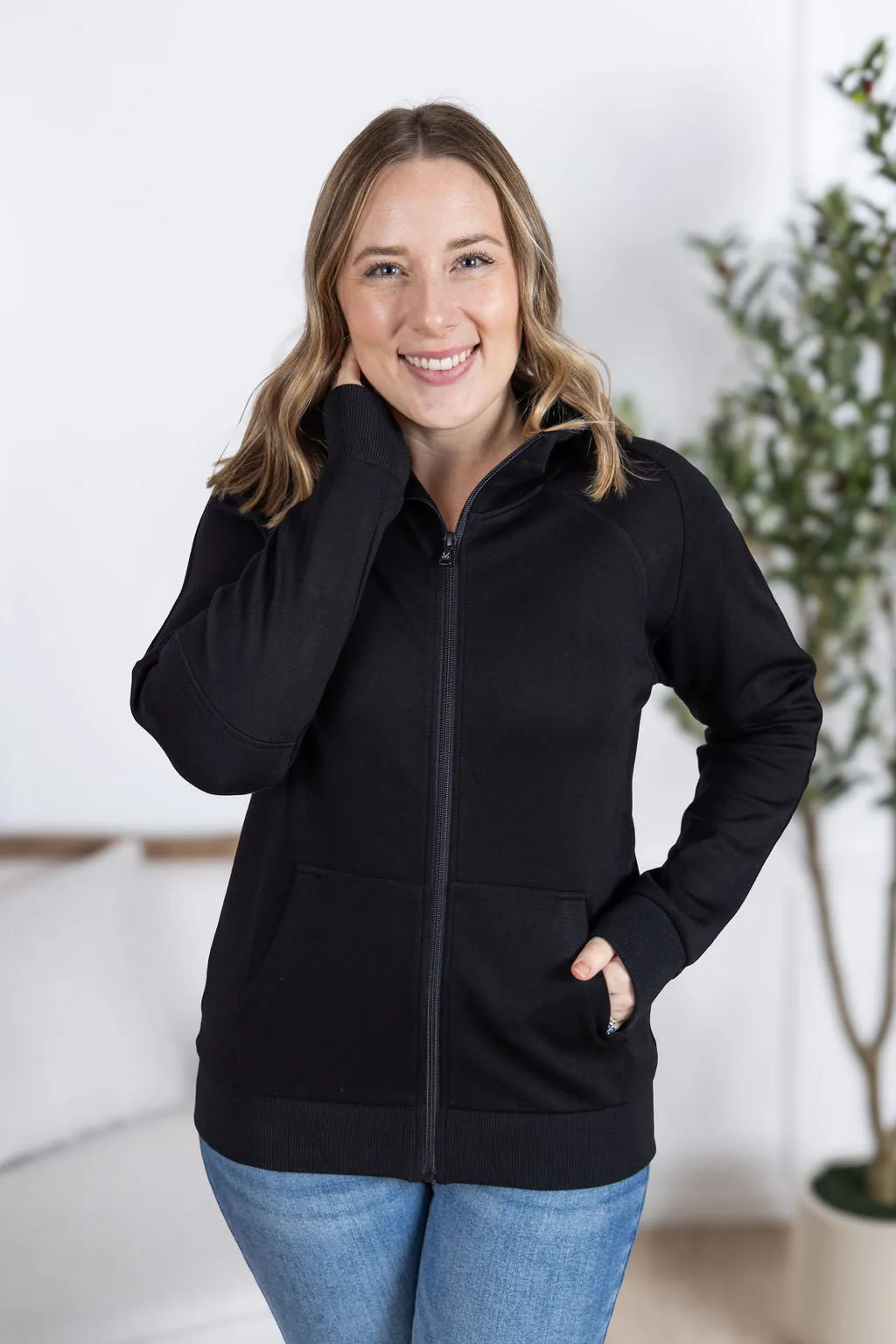 IN PRODUCTION Scuba FullZip Hoodie - Black