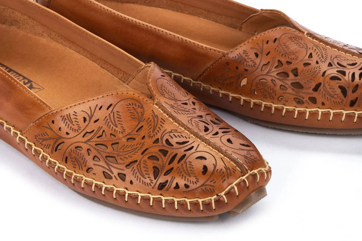 'Jerez' women's perforated ballerina - brandy brown