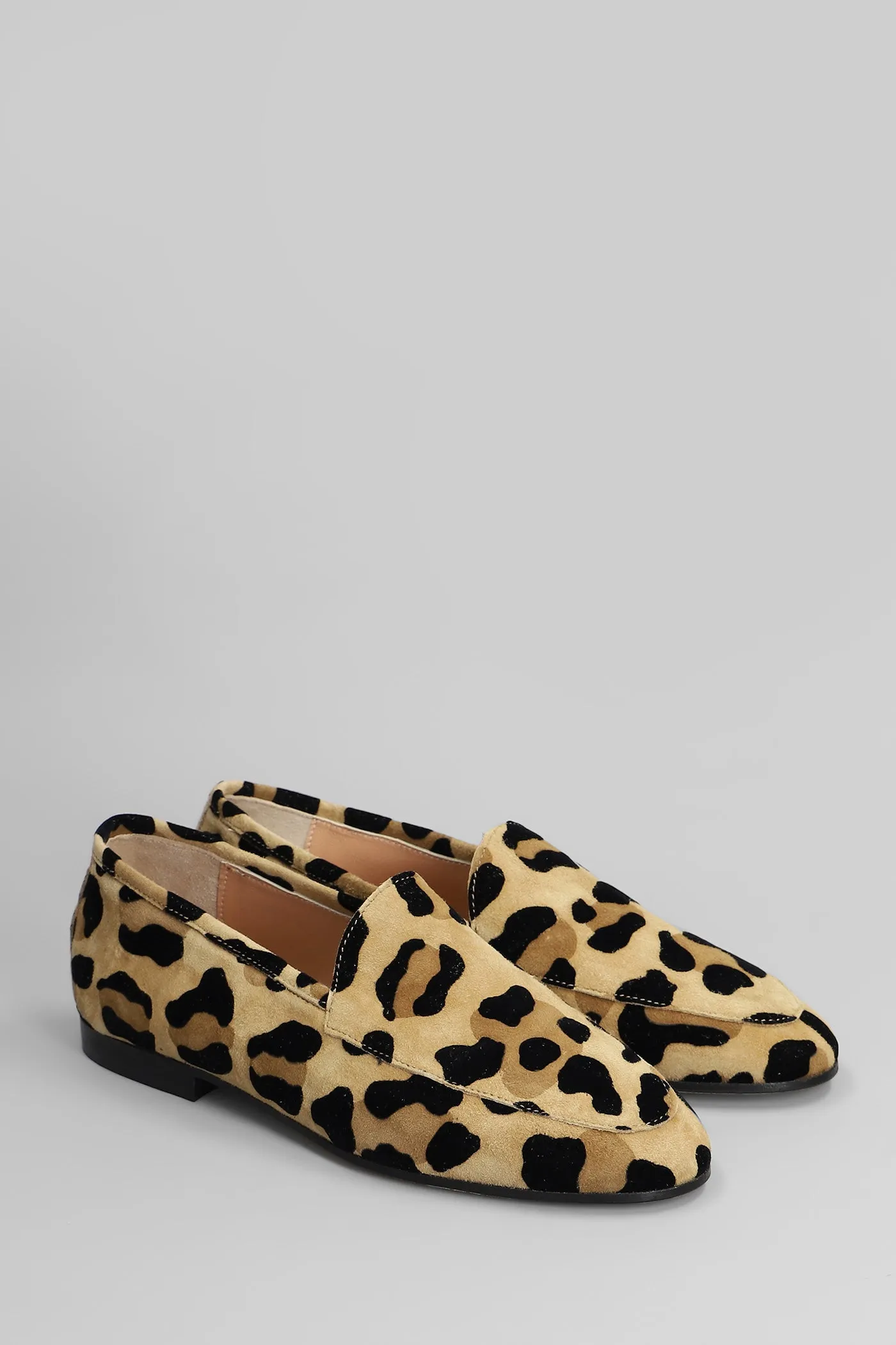 Loafers in Animalier suede