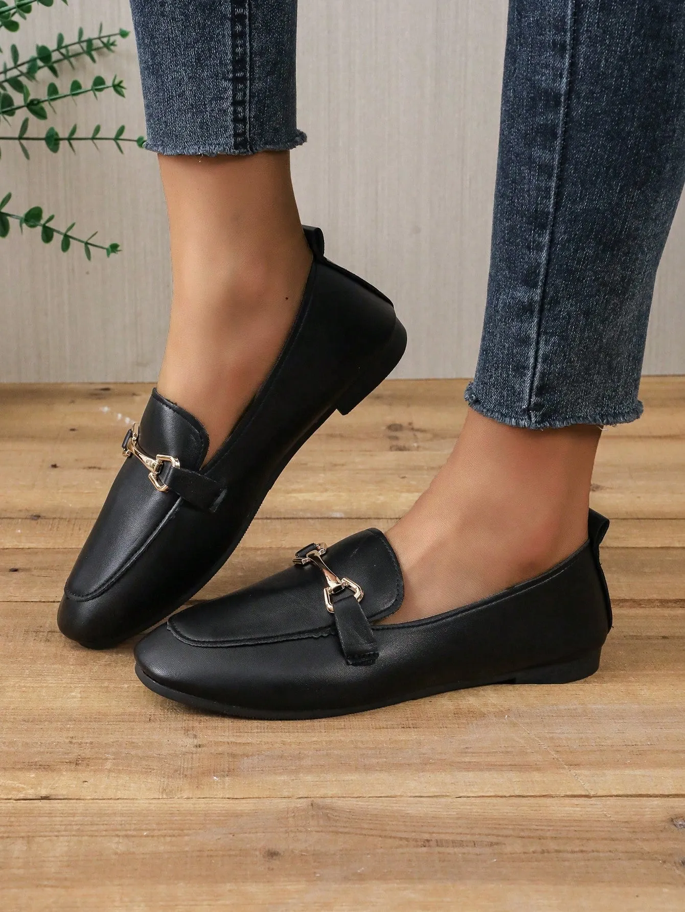 Metal Decor Slip-on Flat Loafers