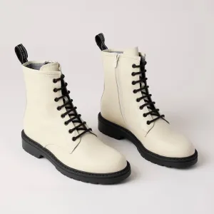 NeroGiardini Cream Leather Laced Ankle Boots