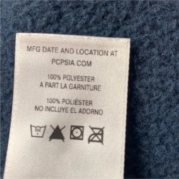 Patagonia Better Sweater peacoat Size Small Blue
