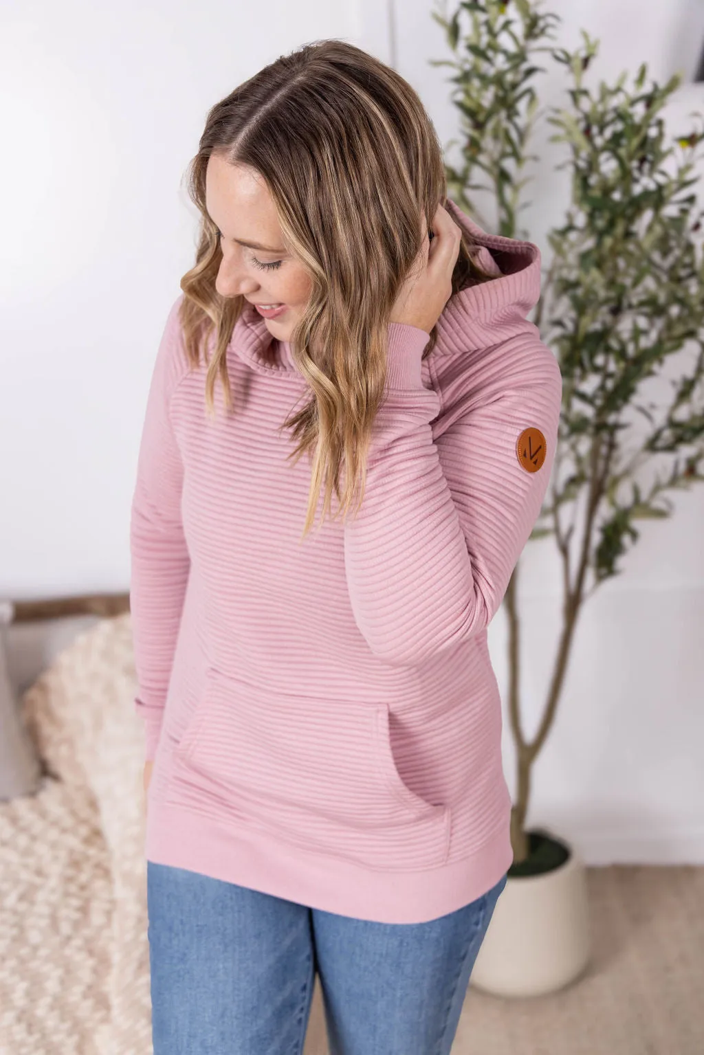 PREBOOK Tatum Textured Pullover Hoodie - Rose