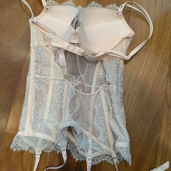 RARE Victoria’s Secret Corset with Garter |34c