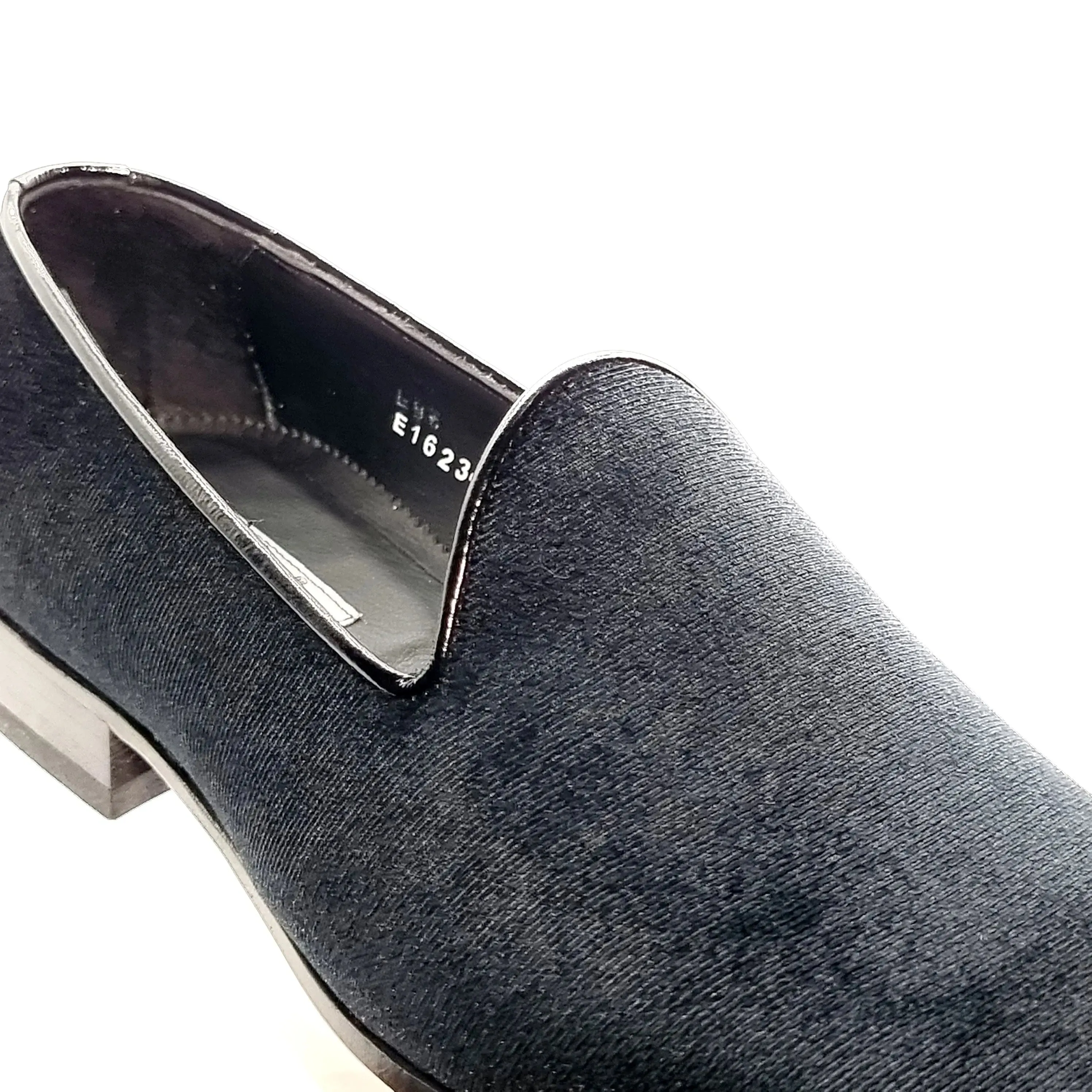 Statement Slip-On Loafers - ELI11623