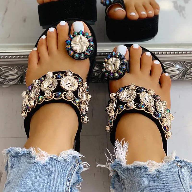 Studded Detail Toe Ring Flat platform sandals