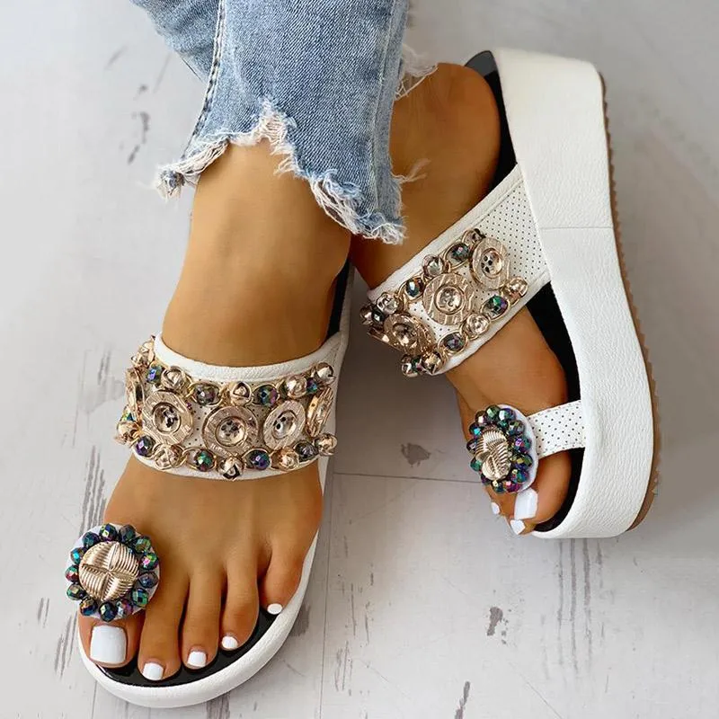 Studded Detail Toe Ring Flat platform sandals