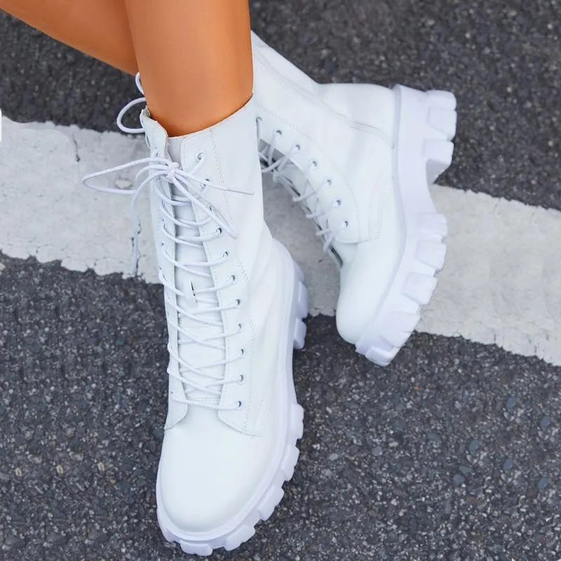 Trendy and supportive orthopedic Boots 