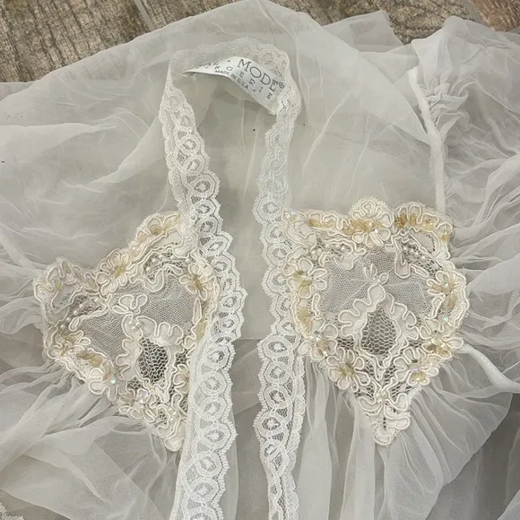 Val Mode Lingerie Womens White Lace Wedding Lingerie Made in USA Vintage M