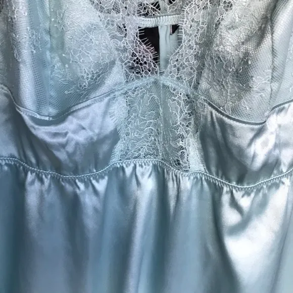 VERY SEXY Chantilly Lace Satin Babydoll Slip