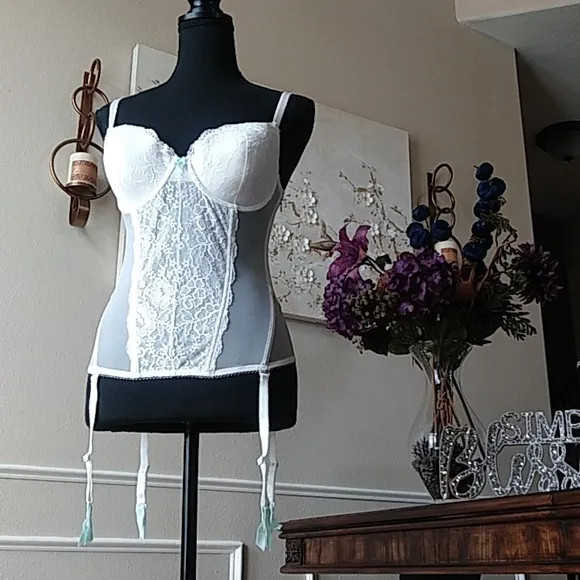Victoria's Secret I Do Bridal White Garter Corset. Size 36C