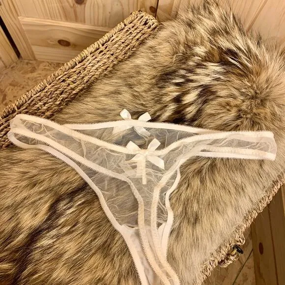 Victoria’s Secret I DO Lingerie Set Size 36D Wedding White Lace Honeymoon Sheer