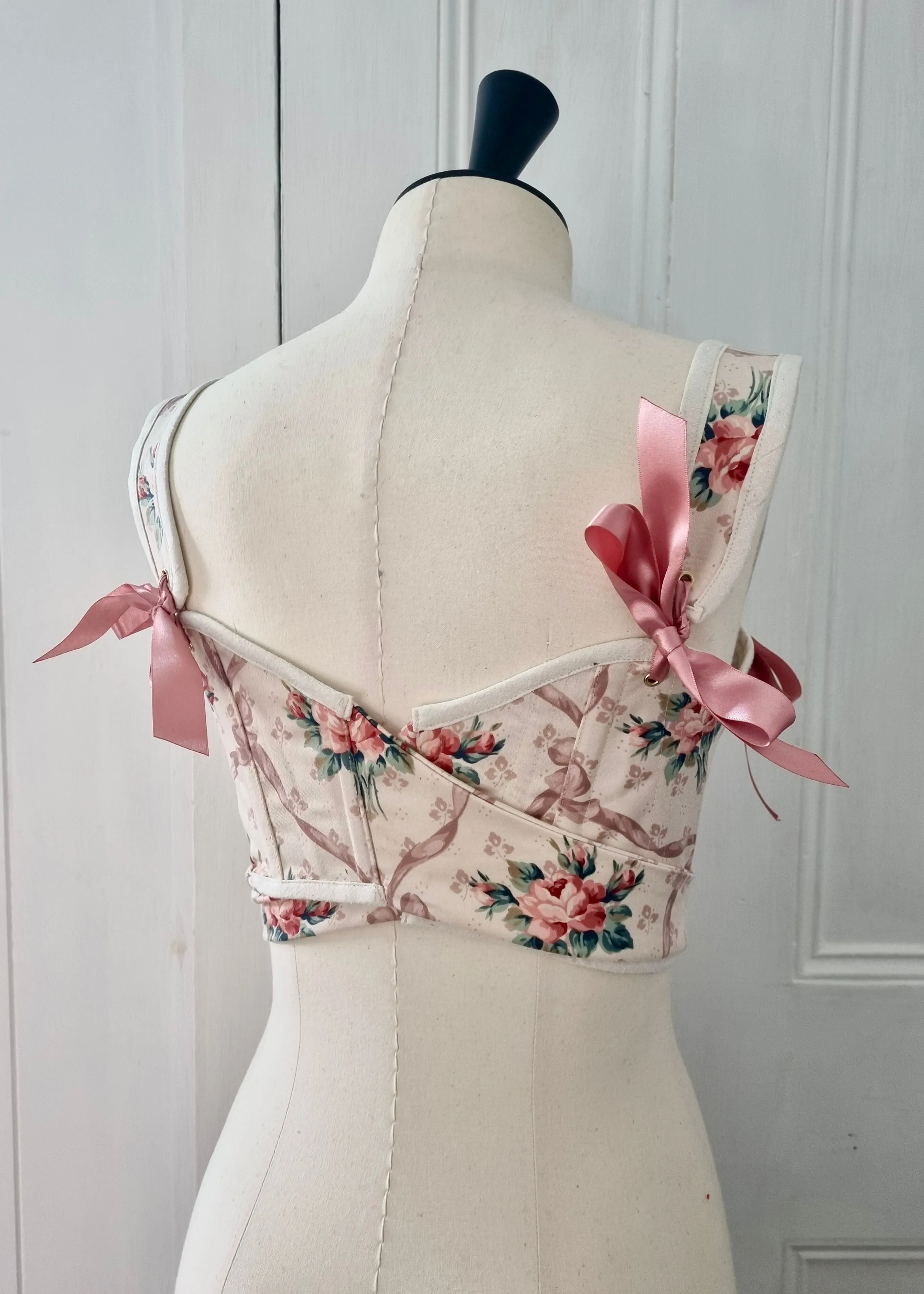 Wrap Around Patchwork Stays Size S: Bust 32-34 Waist 26-28